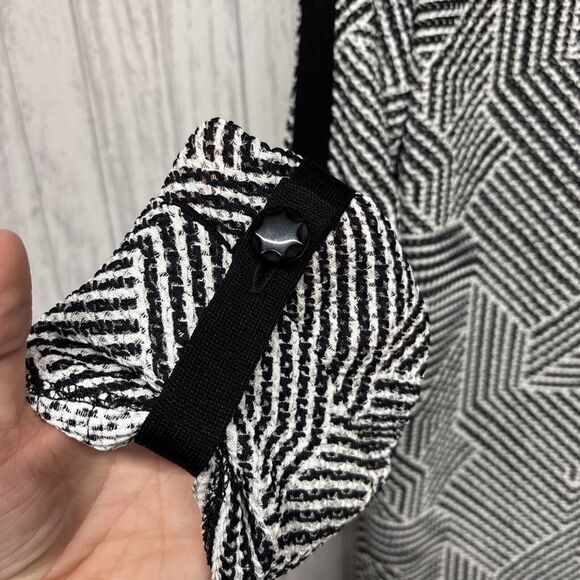 Womens Size M Exclusively Misook Geometric Snap Front Lightweight Jacket - Picture 3 of 5